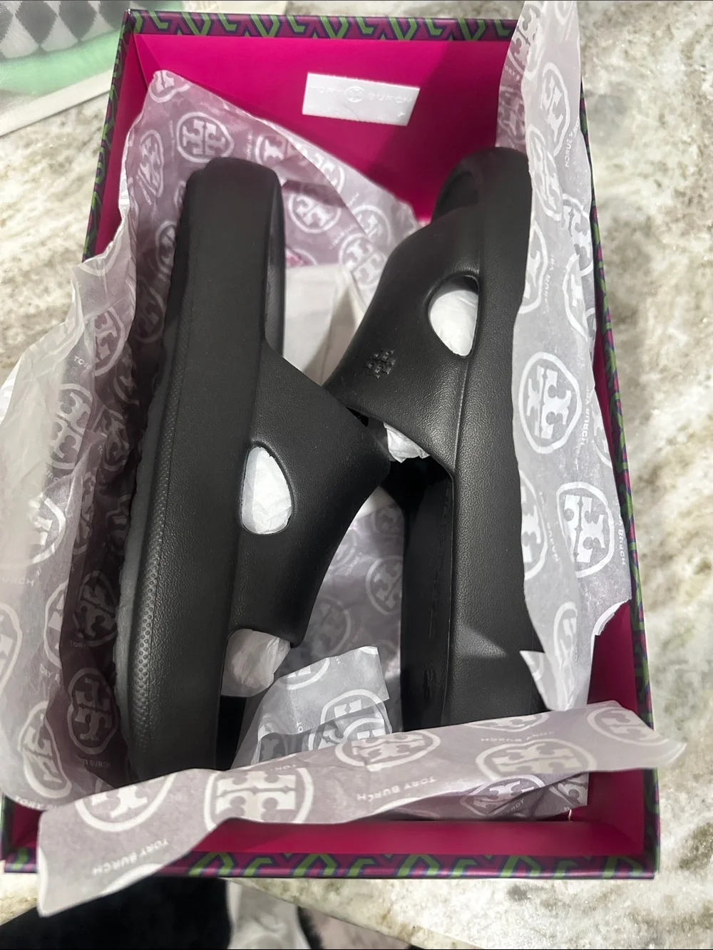 New! Authentic Tory Burch Black Shower Slide Sandals size women’s 9